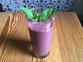 Dehydrated beets and blueberries in a smoothie Dehydrated beets and blueberries in a smoothie